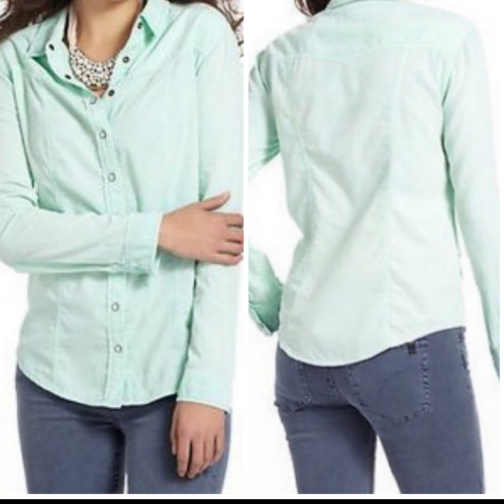 Holding Horses light corduroy snap front shirt mint  size 6